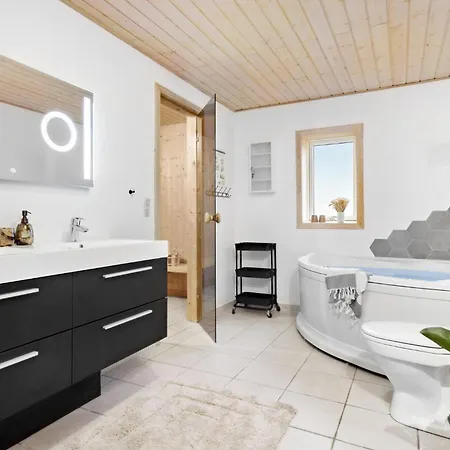 Luxurious In With Sauna Casa vacanze *