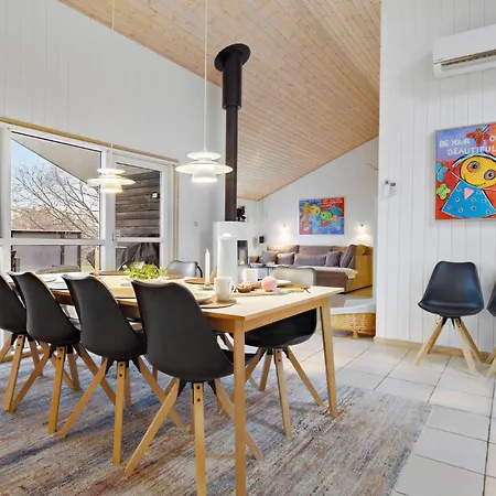 Stunning In With Wifi Holiday home